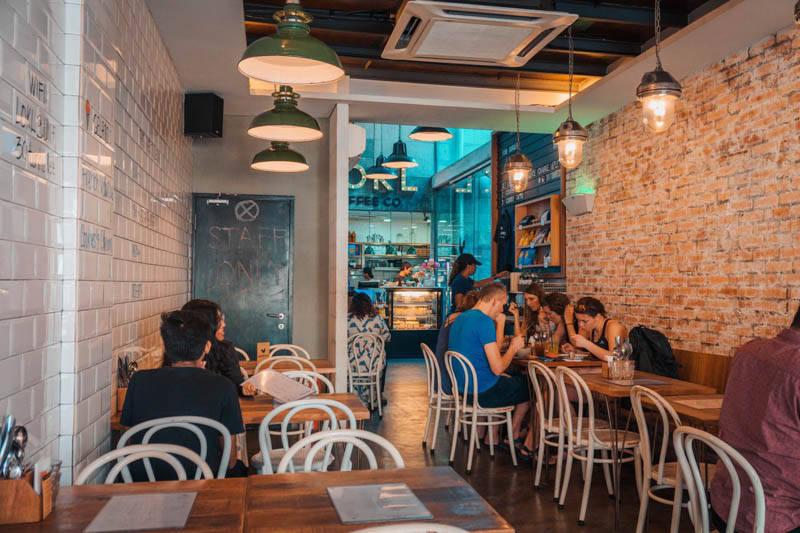 cach trang tri quan cafe binh dan