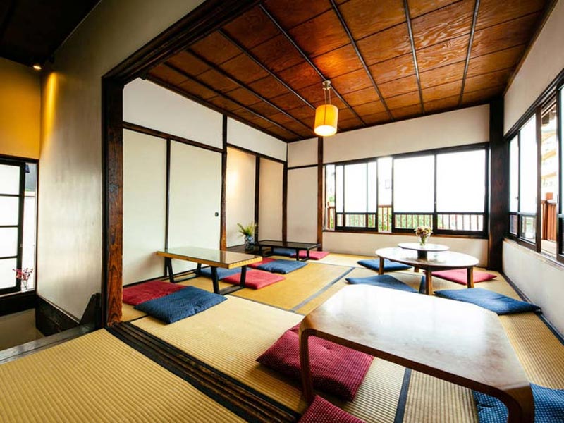thiết kế cafe châu á 