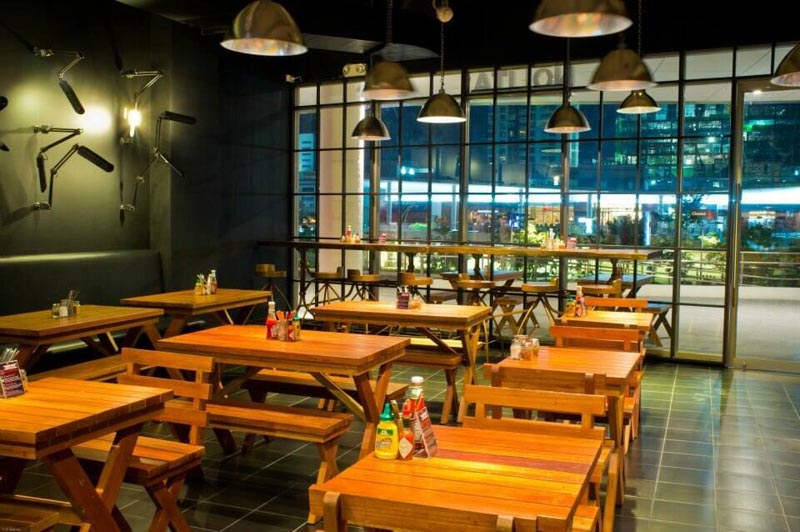 thiết kế nhà hàng bình dân độc đáo